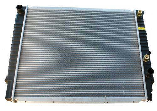 RADIATOR Volvo S90 V90 960 2.9L 92-98