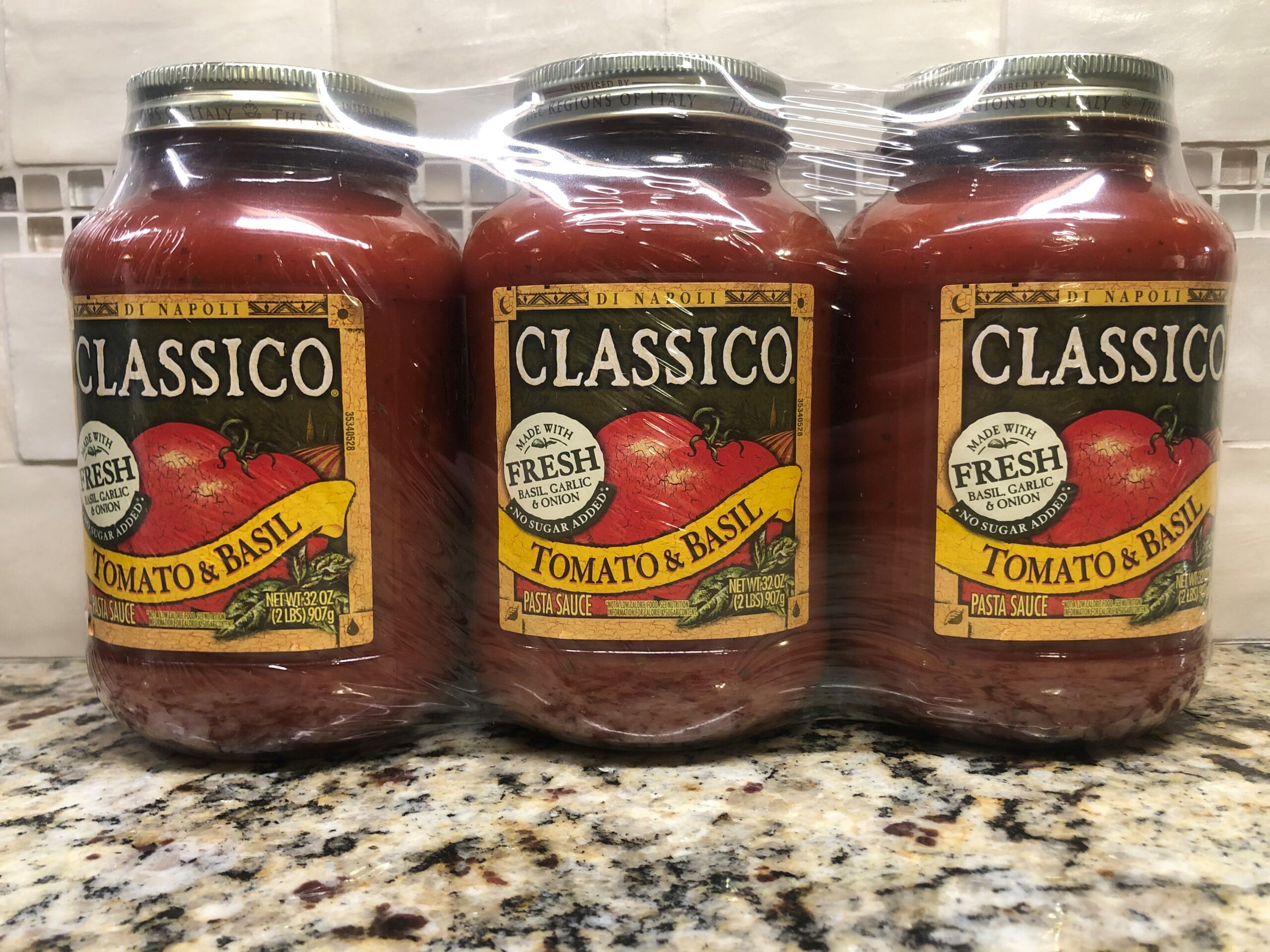 Classico Tomato & Basil Spaghetti Pasta Sauce Classico di Napoli